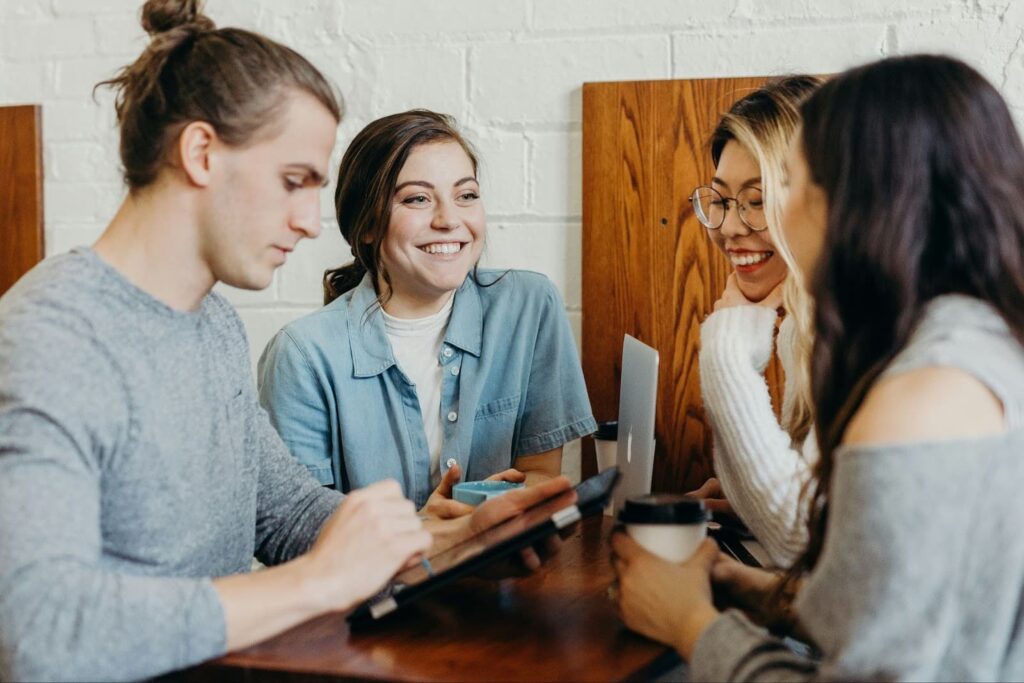 Teachers with Big Dreams: Unleash Your Expertise, Build a Thriving Business with AI